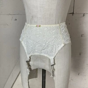 Vintage 60’s Truform Lacy Floral Detail Cream Garter Belt - Picture 1 of 10