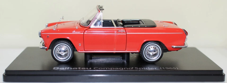 1/24 Domestic Car Collection Daihatsu Compagno Spider 1965 - Image 1 of 4