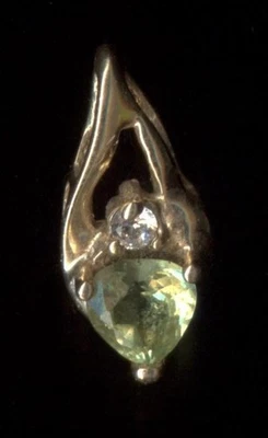 Pingente de pedra preciosa peridoto verde corte coração ouro amarelo sólido fino 10K 4mm ~CK - Imagem 1 de 3