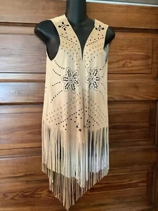 NWT Ariat Tan Faux Suede Cutout Fringe Vest S M - Picture 1 of 8