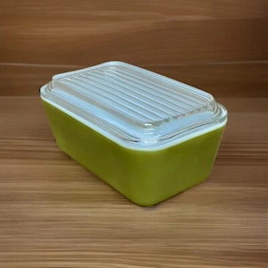 PYREX 502 GREEN REFRIGERATOR OVEN DISH JAR 1 1/2 PT w/ 502-C Glass Lid USA ⭐️ - Picture 1 of 9