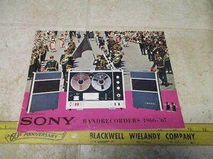 Folleto folleto de catálogo Hi Fi vintage grabadoras de banda Sony 1966-67 - Imagen 1 de 3