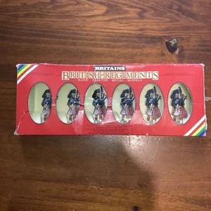 Box 6 Vintage Britains British Regiments SCOTCH GUARD PIPERS Toy Soldiers 7241 - Picture 1 of 7