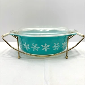 VTG Pyrex Turquoise Snowflake Casserole Dish 1-1/2 Quart #043 With Lid & Cradle - Picture 1 of 9
