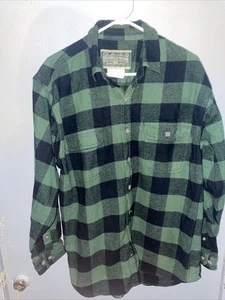 Field & Stream Mens Shirt L Heavy Cotton Flannel Green & Black Plaid Button Up W - Picture 1 of 10