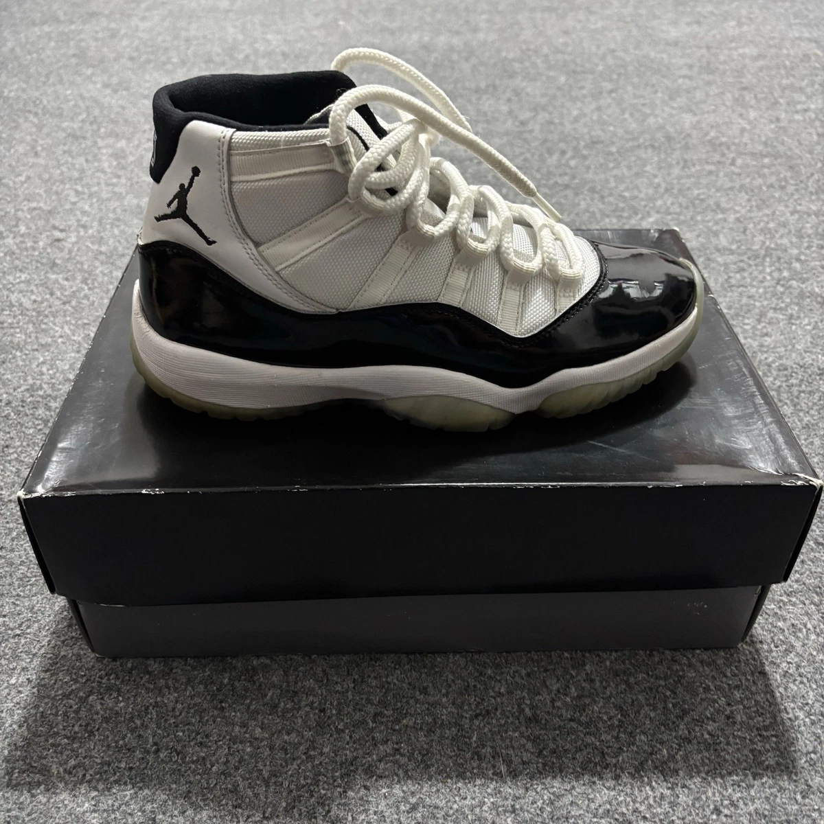 Preços baixos em Jordan 11 Retro Black | eBay
