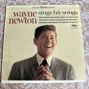 Wayne Newton Sings Hit Songs Capitol Records T 2130 LP 33 RPM - Picture 1 of 2