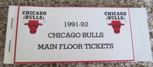 Porta boletos de temporada 1991-1992 Chicago Bulls piso principal (los boletos se han ido) - Imagen 1 de 3