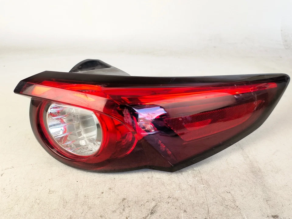 16-23 MAZDA CX-9 CX9 TRASERO DERECHO LADO DERECHO CUARTO EXTERIOR PORTÓN TRASERO LUZ LÁMPARA OEM Foto 1 de 4