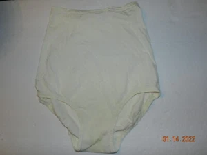 VTG Sears nylon/spandex 26632 SM W5 24-26(260) Panties Granny White delicate - Picture 1 of 4