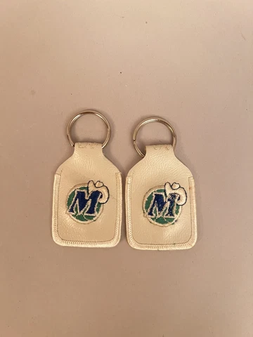 2 VINTAGE 1983 Dallas Mavericks Leather Embroidered Keychains Cover