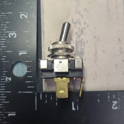 1 X Mini interruptor de palanca de encendido-apagado Gaynor GC ELECTRONICS 35-3005-BU SPDT 5A 125VAC Foto 1 de 4