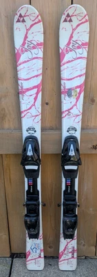 Great FISCHER 高山滑雪板 尺寸 43 英寸长 110 厘米 白色饰面 — 第 1/4 张图片