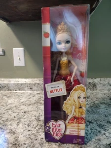 EVER AFTER HIGH APPLE TOCHTER SNOW WHITE 2015 Netflix Puppe Fairytale BRANDNEU - Bild 1 von 11