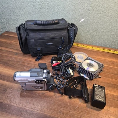 Panasonic Mini DV Camcorder PV-GS9 Blue with Battery Charger - Image 1 of 4