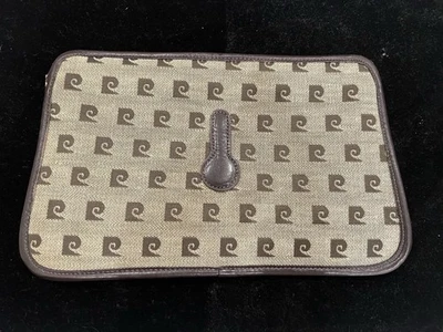 Bolso de mano Pierre Cardin vintage con correa de cadena dorada Foto 1 de 4