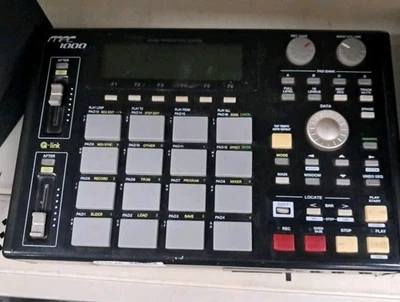 AKAI MPC1000 Black Music Production Sampler Groovebox Sequencer (gebraucht) - Bild 1 von 4