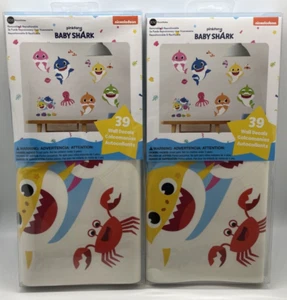 Confezione 2 Adesivi Murali RoomMates Nickelodeon Pinkfong Baby Shark 39 Peel Stick - Foto 1 di 5