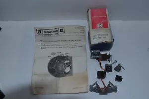 JUEGO DE CEPILLOS Y SOPORTES DE ARRANQUE GM CHEVROLET PONTIAC CAMARO FIREBIRD AÑOS 70-80 - Imagen 1 de 5