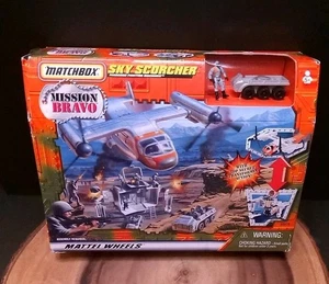 Neu selten 1998 Matchbox Mission Bravo Sky Scorcher Flugzeug Spielset  - Bild 1 von 8