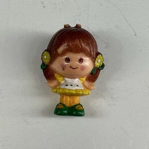 Charmkins Vintage braunäugig Susan Mädchen Figur Duft Charm Puppe Schmuck 80er - Bild 1 von 2