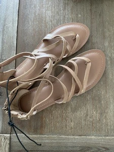 Crevo Bohemian Sandals Size 8.5 Tan Leather Braided Strap Wraparound Closure - Picture 1 of 2