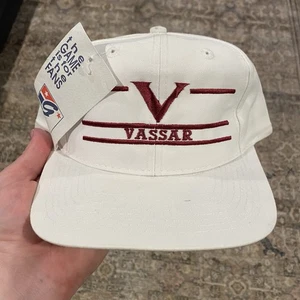Vintage 1990s The Game Vassar College Brewers New York Vintage Hat Cap NWT NCAA - Picture 1 of 10