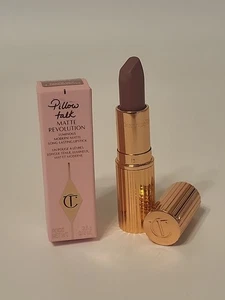 Cuscino rossetto Charlotte Tilbury Matte Revolution Talk 2 Medium scatola aperta - Foto 1 di 15