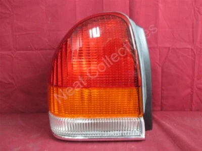 Luz de lámpara trasera Chrysler New Yorker 1995 para mano izquierda EXPORTACIÓN NUEVO OEM Foto 1 de 4