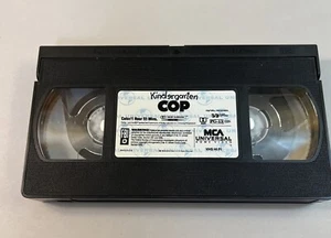 Kindergarten Cop VHS - Picture 1 of 3