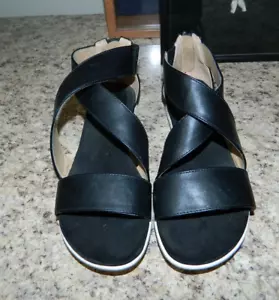 Sandalias deportivas para mujer Adrienne Vittadini Av-Cary negras talla 8,5 - Imagen 1 de 5