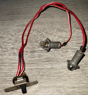 MORRIS MINOR SPEEDO/DASHBOARD/PANEL LIGHT BULB HOLDER WITH SWITCH - Image 1 of 2