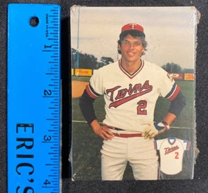 1983 Official Minnesota Twins Team Set Sealed John Castino (NM) 12723 - Picture 1 of 2