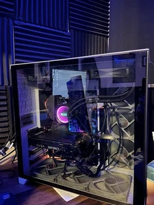 Custom White Gaming PC Used (RTX 3060 AMD RYZEN 7 5800X LIAN LI CASE) - Picture 1 of 3