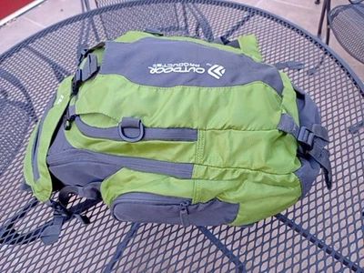 Outdoor Products GAMA 8.0 Backpack Hiking Travel Internal Frame Hip Belt - Image 1 of 4