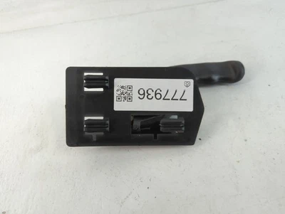 2000 雪佛兰索罗德 1500 乘客侧前门内把手 Oem DIYM9 — 第 1/4 张图片