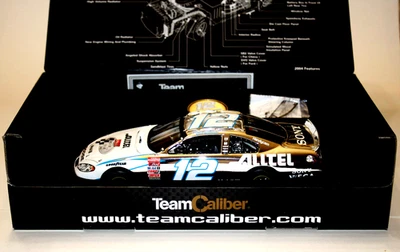 2003 - NASCAR TCO Speed Driver of the Year 1:24 Die Cast - Ryan Newman Foto 1 de 4