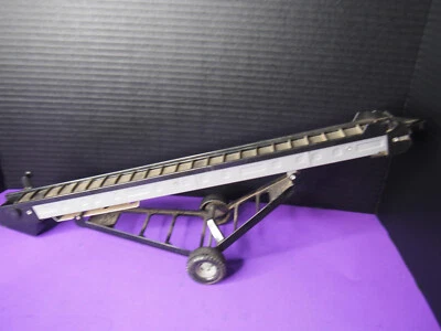 ETRL Diecast Toy Grain Elevator Bale Conveyer Attachment 19” Moving Belt Damaged - Image 1 of 4