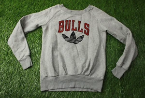 CHICAGO BULLS 2014 NBA BASKETBALL WOMEN SWEATSHIRT ADIDAS ORIGINAL SIZE 8 (34) - Picture 1 of 12