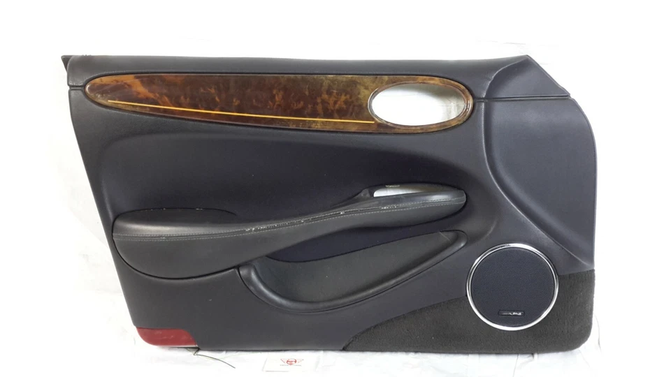 Отделочная панель двери Jaguar XJ8 Vanden Plas передняя левая со стороны водителя от оригинального производителя 1998-2003 годов выпуска  - Изображение 1 из 4