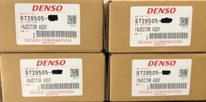 DIESEL FUEL INJECTOR SET (4) TOYOTA HILUX KUN26R 1KD-FTV DENSO.NEW - Picture 1 of 1