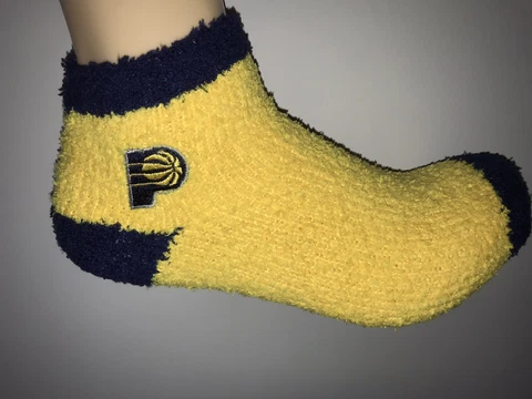 INDIANA PACERS NBA BASKETBALL JERSEY LOGO WOMENS PRIMARY ANKLE FUZZY SOCKS Cover