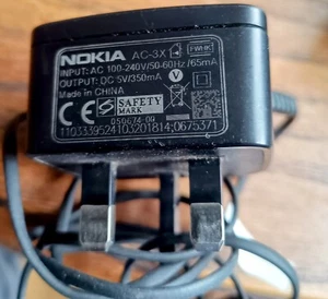 Genuine Nokia AC-3X UK Mains Wall Charger with Cable - Picture 1 of 5