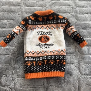 SUÉTER VODKA Titos Hecho a Mano NAVIDAD "Vodka para Perros" Naranja Negro Blanco - Imagen 1 de 2