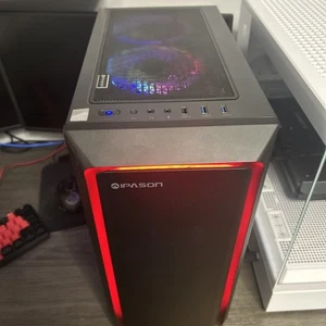 IPASON GAMING DESKTOP PC COMPUTER - Photo 1/9