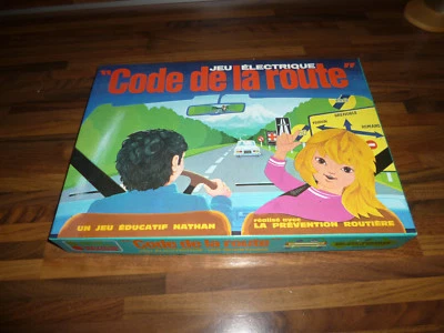 JOUET ANCIEN code de la route 1970-75 AUTO ECOLE CONDUITE - Photo 1/4