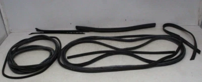  16 BMW 328XI F30 WINDOW DOOR WEATHER STRIPPING SET - Image 1 of 4