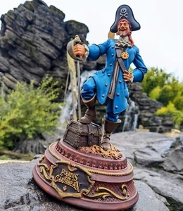 FIGUR PIRATEN DER KARIBIK DISNEYLAND PARIS VON KEVIN UND JODY LIMITIERT - Bild 1 von 1