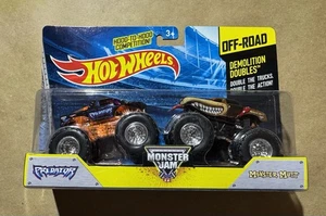 Hot Wheels Monster Jam 2014 demolición todoterreno dobles Predator vs Monster Mutt - Imagen 1 de 6