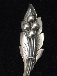 Signed Sterling Silver leaf Broach - Picture 1 of 6